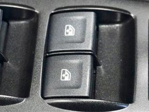 Used 2018 Chevrolet Suburban LT w/ Z71 Midnight Edition image 35