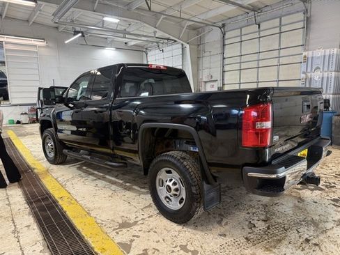 Used 2019 GMC Sierra 2500 Base w/ Sierra Convenience Package image 7