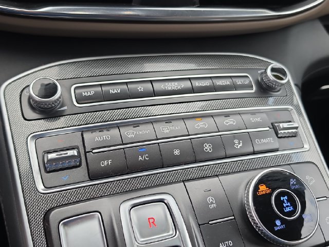 Used 2023 Hyundai Santa Fe SEL w/ Premium Package AWD/4WD image 30