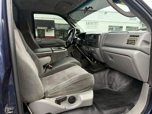 Used 2003 Ford F350 4x4 Regular Cab Super Duty image 28