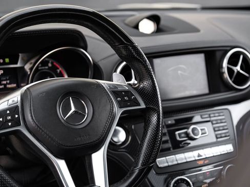 Used 2013 Mercedes-Benz SL 63 AMG image 16