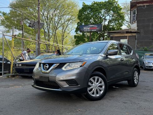 Used 2016 Nissan Rogue S image 3