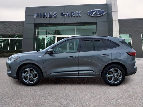 Used 2024 Ford Escape ST-Line w/ Tech Pack #1 AWD/4WD image 4