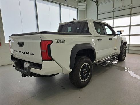 Used 2024 Toyota Tacoma TRD Off-Road AWD/4WD image 5