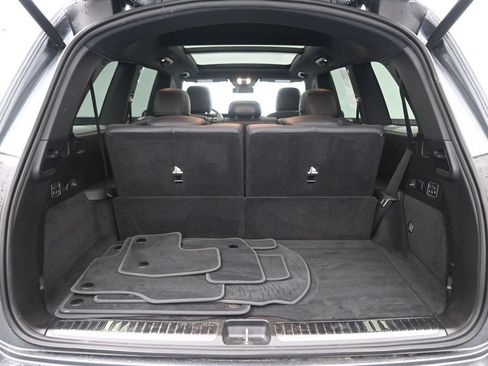 Used 2024 Mercedes-Benz GLS 450 4MATIC image 31