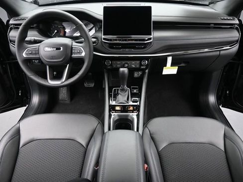 New 2026 Jeep Compass Latitude w/ Sun and Sound Group image 23