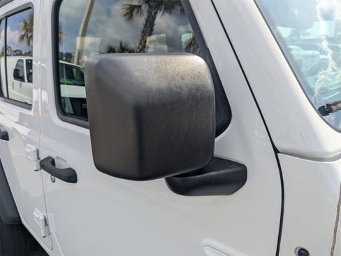 Used 2021 Jeep Wrangler Unlimited Sport image 12