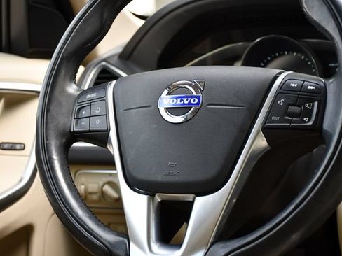Used 2015 Volvo XC60 3.2 Platinum AWD/4WD image 18