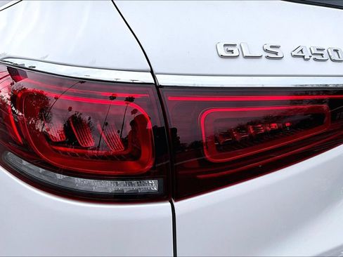 Used 2023 Mercedes-Benz GLS 450 4MATIC image 26