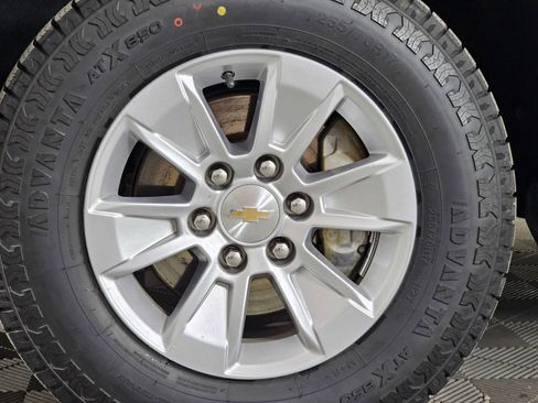 Used 2025 Chevrolet Silverado 1500 LT AWD/4WD image 33