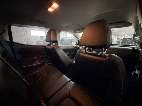 Used 2018 GMC Canyon Denali image 11