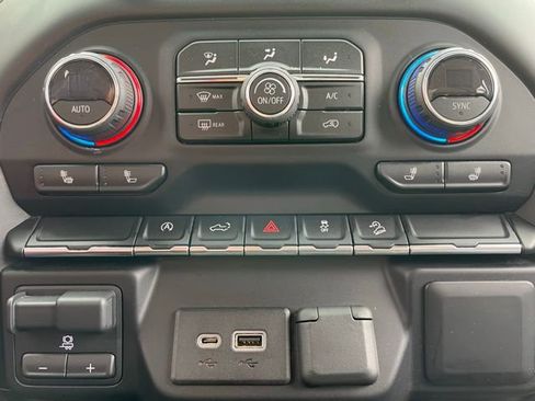 Used 2019 Chevrolet Silverado 1500 LT w/ All-Star Edition image 20