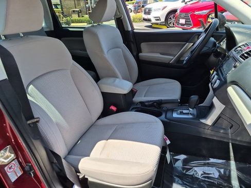 Used 2017 Subaru Forester 2.5i w/ Popular Package #2A AWD/4WD image 20