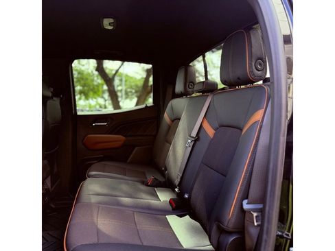 Used 2024 GMC Canyon AT4 AWD/4WD image 27