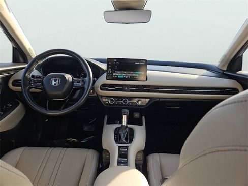 Certified 2024 Honda HR-V EX-L image 11