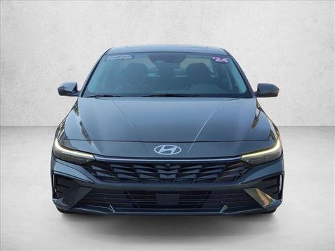 Used 2024 Hyundai Elantra Limited FWD image 2
