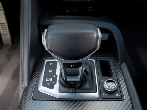 Used 2017 Audi R8 V10 AWD/4WD image 30