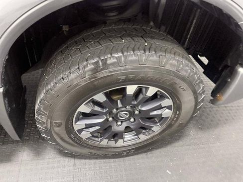 Used 2017 Nissan Titan PRO-4X AWD/4WD image 19