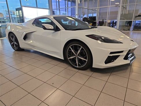 Used 2023 Chevrolet Corvette Stingray Convertible w/ Z51 Performance Package image 2