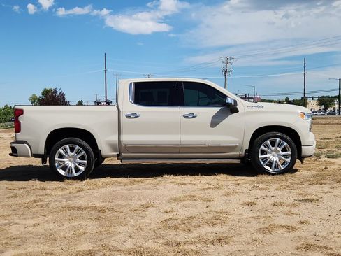 Used 2026 Chevrolet Silverado 1500 High Country AWD/4WD image 2