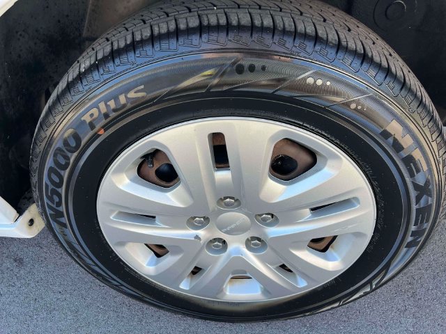 Used 2018 Dodge Grand Caravan SE w/ UConnect Hands-Free Group FWD image 11