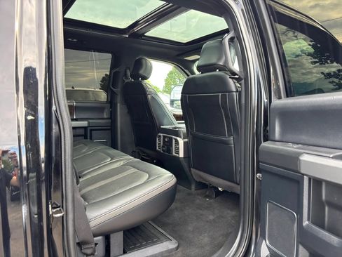 Used 2017 Ford F250 Platinum w/ Platinum Ultimate Package AWD/4WD image 29