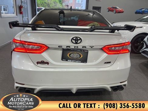 Used 2020 Toyota Camry XSE FWD image 33