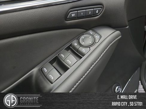 Used 2023 Buick Enclave Avenir w/ Trailering Package, 5000 lbs. image 11