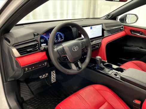 Used 2025 Toyota Camry XSE w/ Premium Package image 8