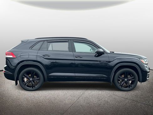 Used 2023 Volkswagen Atlas Cross Sport SEL R-Line AWD/4WD image 2