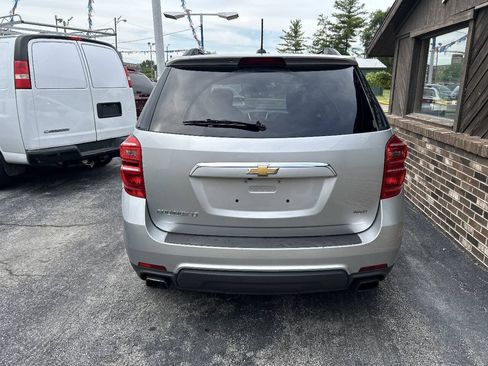 Used 2017 Chevrolet Equinox LT w/ Convenience Package AWD/4WD image 3