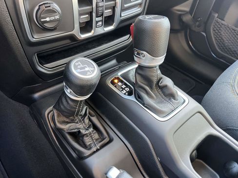 New 2026 Jeep Gladiator Sport image 25