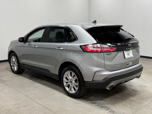 Used 2022 Ford Edge Titanium AWD/4WD image 7