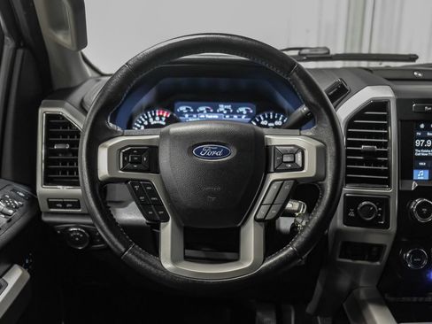 Used 2019 Ford F250 Lariat w/ Lariat Value Package AWD/4WD image 15