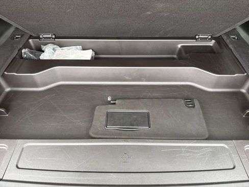 Used 2023 Jeep Wagoneer L Series II image 43