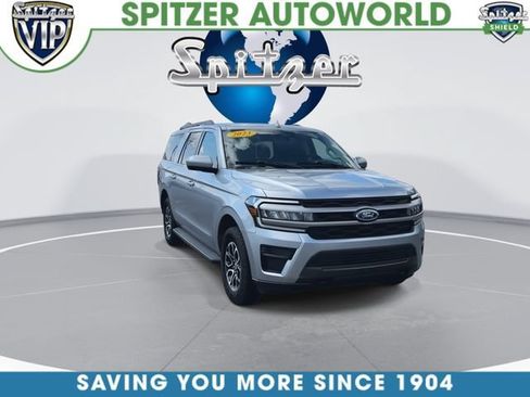 Used 2023 Ford Expedition Max XLT AWD/4WD image 3
