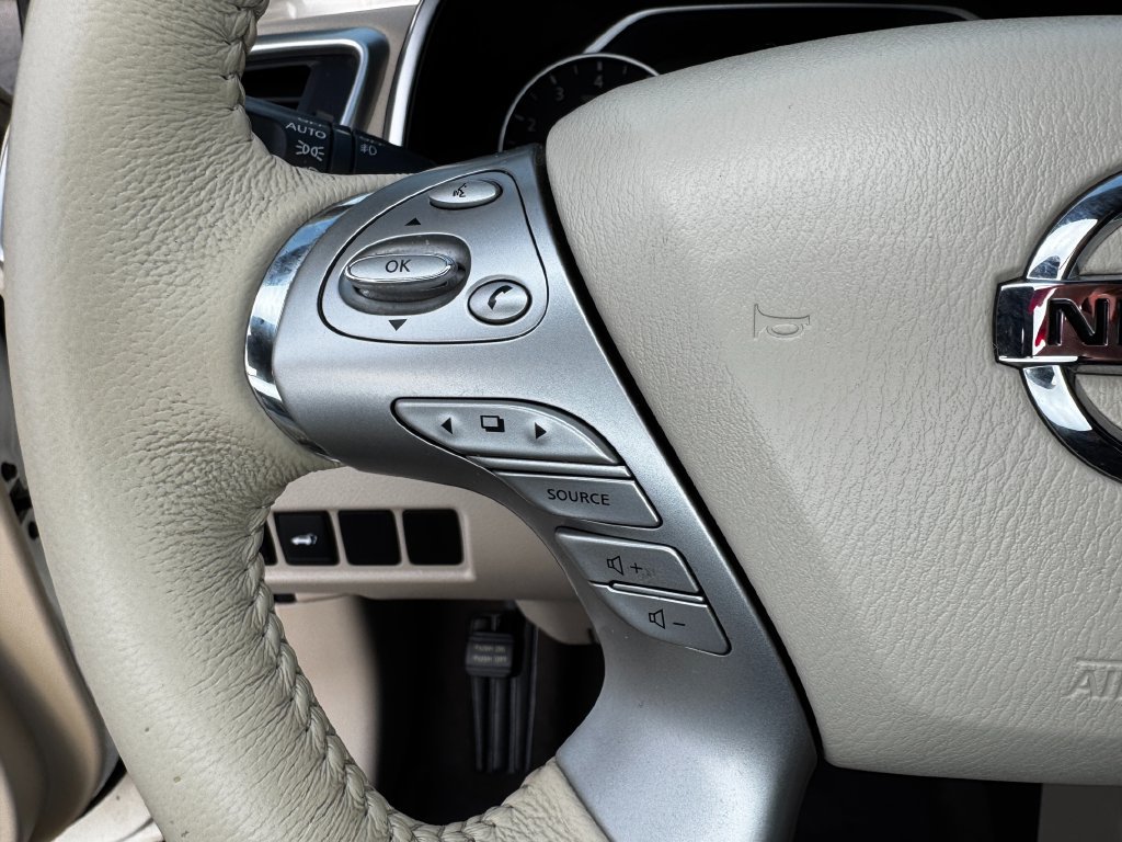 Used 2016 Nissan Murano SL AWD/4WD image 18