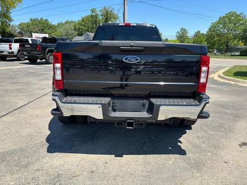 Used 2020 Ford F350 XLT w/ Camper Package AWD/4WD image 4