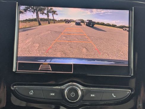 Used 2022 Chevrolet Traverse LS w/ Midnight/Sport Edition image 21