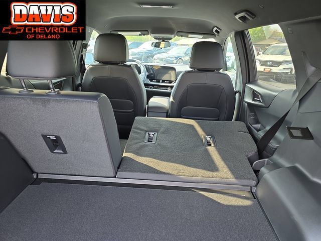 New 2027 Chevrolet Equinox LT w/ Convenience Package II AWD/4WD image 12