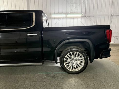 Used 2019 GMC Sierra 1500 Denali w/ Denali Ultimate Package AWD/4WD image 12
