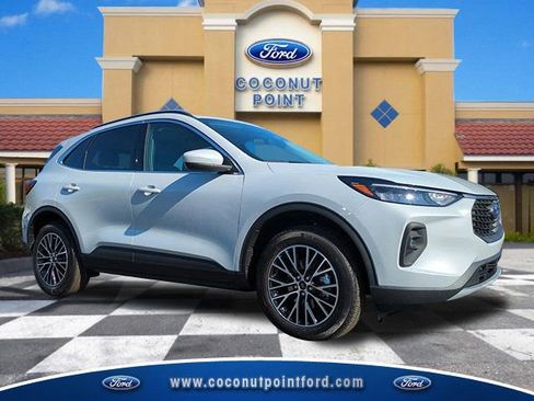 New 2026 Ford Escape SE FWD image 1