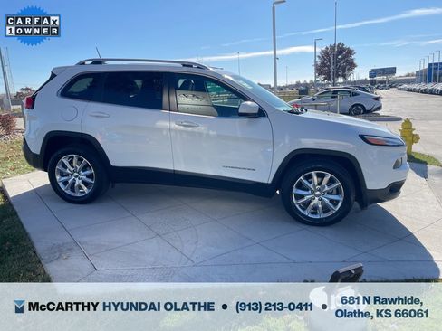 Used 2016 Jeep Cherokee Limited image 18