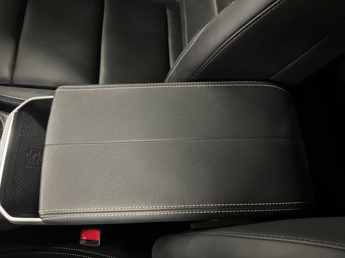 Certified 2026 GMC Terrain Elevation w/ Elevation Premium Package AWD/4WD image 27