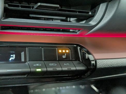 Used 2023 Toyota Prius Prime image 22