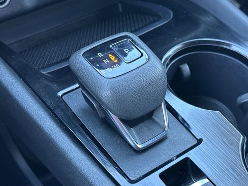 Used 2023 Nissan Rogue SV image 24