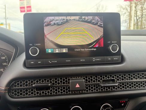 Used 2024 Honda HR-V Sport image 18