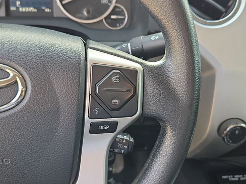 Used 2017 Toyota Tundra SR5 w/ SR5 Upgrade Package image 21