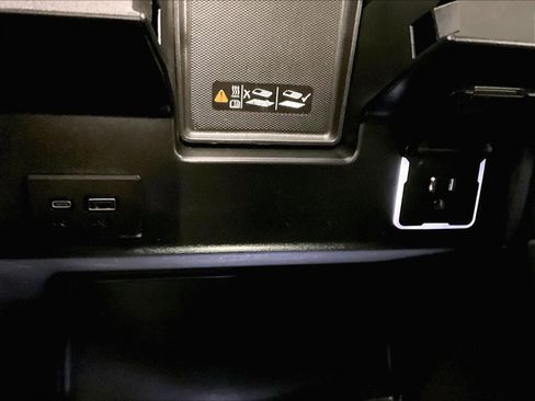 Used 2024 GMC Sierra 1500 AT4X image 26