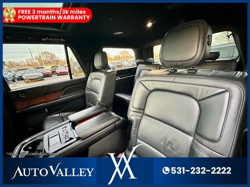 Used 2018 Lincoln Navigator Reserve w/ Technology Package image 24
